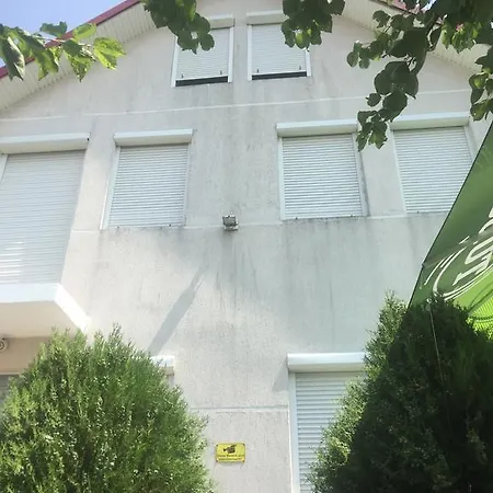 Grand Residenz Mamaia ヴィラ ナボダリ